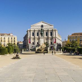 La Plaza de Oriente: Historia, Transformaciones y el Proyecto de&nbsp;1844