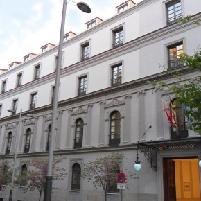 El Palacio de los Duques de Granada y Ega: historia viva en la Cuesta de Santo&nbsp;Domingo